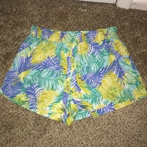 Mudpie tropical print shorts 🌴